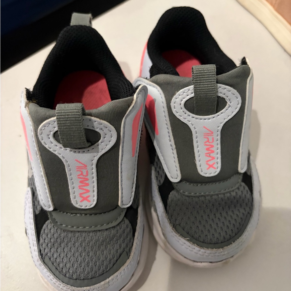 Nike Kids Sneakers - Gray and Pink